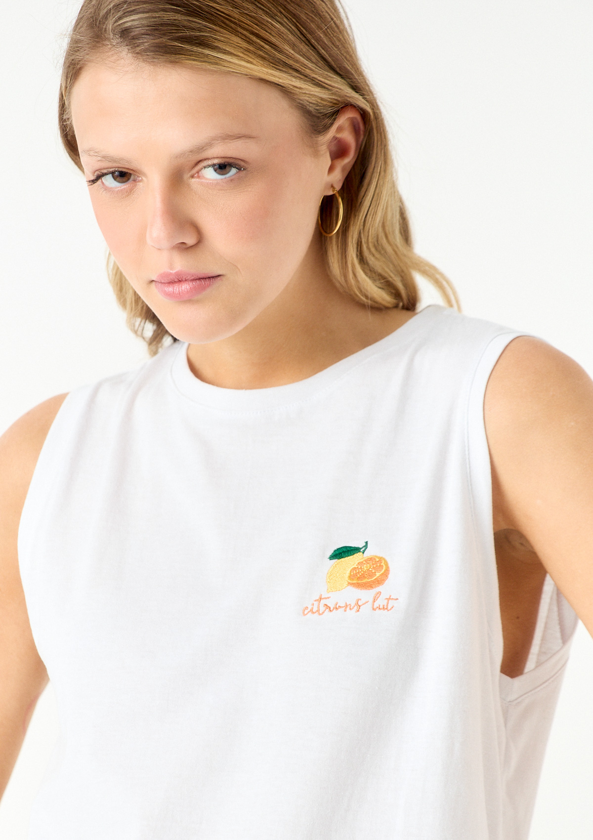 112299881-01999 - MUSCULOSA BORDADO